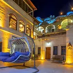 Helen Cave Hotel Göreme