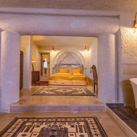 Hotel Helen Cave