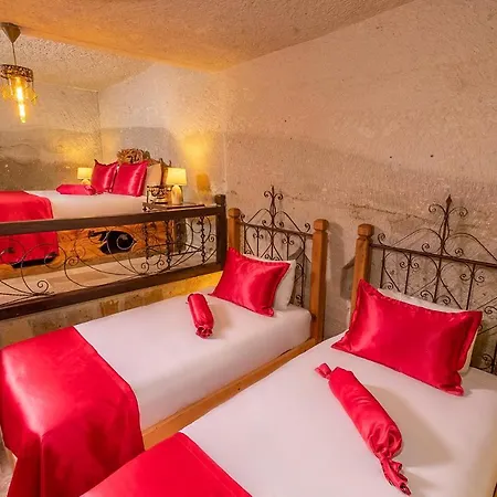 Otel Helen Cave 2*