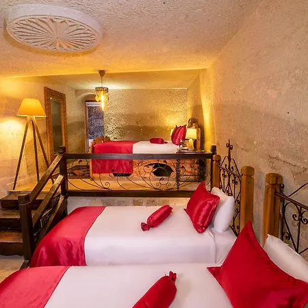 Helen Cave Otel 2*
